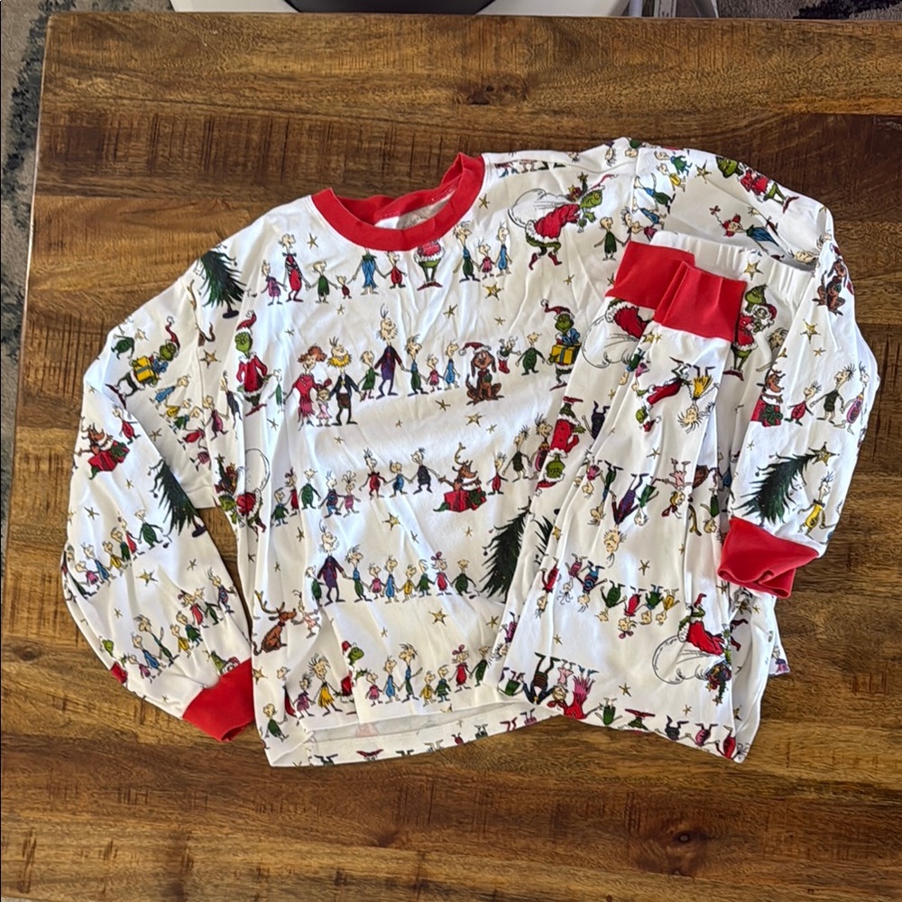 Pottery barn The Grinch XL women’s pajamas